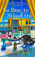 Cover Image for No Paw to Stand on -- Laurie Cass, Mass Market Paperback