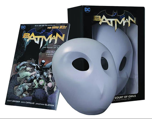 Cover Image for Batman: The Court of Owls Mask and Book Set -- Scott Snyder, Hardcover