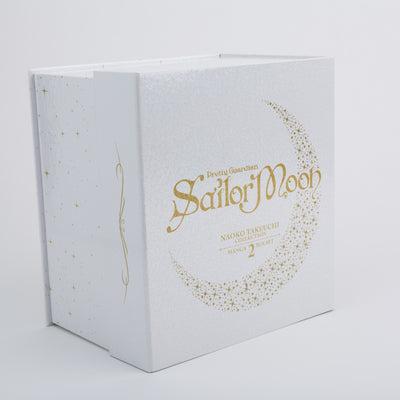 Cover Image for Sailor Moon Manga Box Set Vol. 7-10 (Naoko Takeuchi Collection): With 16 Art Cards, Codename Sailor V, and a Holographic Gift Box -- Naoko Takeuchi, Paperback